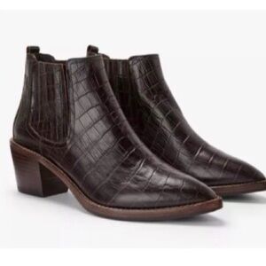 Boden Rich Dark Brown Croc-Pattern Ankle Booties. Size 38 (7-7.5 US)‎
